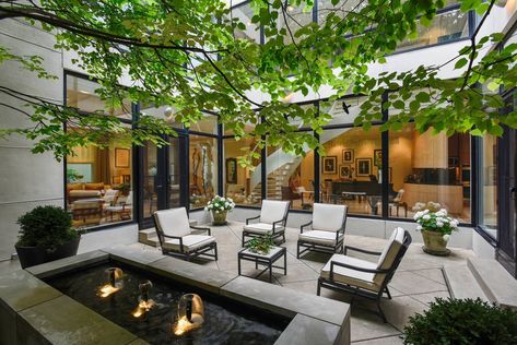 51 Captivating Courtyard Designs That Make Us Go Wow Rumah Moden, Indoor Courtyard, Modern Courtyard, Courtyard Landscaping, Pelan Rumah, Courtyard Gardens Design, Balkon Design, Contemporary Patio, Courtyard House Plans