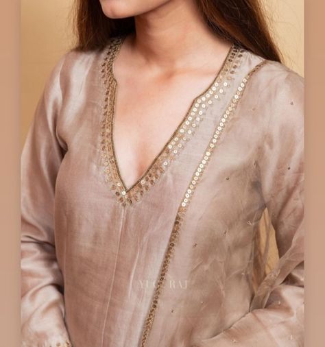 Kurta Neckline For Women, Neckline Designs For Kurtis, Indian Suit Neckline, Indian Suit Designs Neckline, Necklines For Suits Indian, Kurta Necks For Women, Chanderi Suit Designs Indian Style, Round Neck Designs For Suits, Designer Necklines For Kurtis