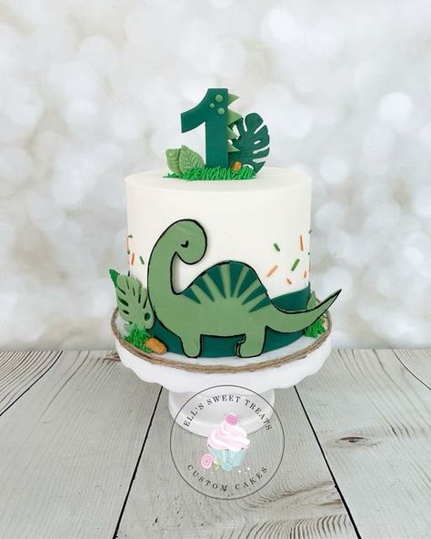 Dinosaur Birthday Cake One Year Old, 1st Dinosaur Birthday Cake, 2 Year Dinosaur Birthday Cake, Dinosaur Cake First Birthday, One A Saurus Birthday Cake, One Asaurus Party Boy, Oneasaurus Birthday Cake, Birthday Cake First Year Boy, Dinosaur Birthday Party One Year Old