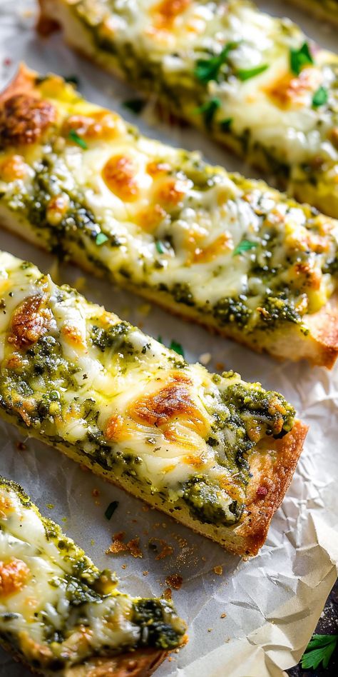 Cheesy Pesto Garlic Bread [25 Minutes] – Chasety Easy Garlic Flat Bread Recipe, Special Bread Recipes, Bread For Pasta, Recipes With Pesto, Pesto Food, Eat More Fruit, Simple Family Meals, Fruit And Veggies, Art To Make