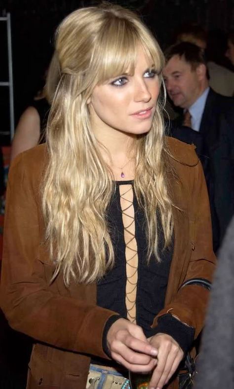 Sienna Miller's bangs Bob Blonde, Hair Bob, Sienna Miller, Long Blonde, Long Blonde Hair, Good Hair Day, Hair Envy, Hair Today, Great Hair