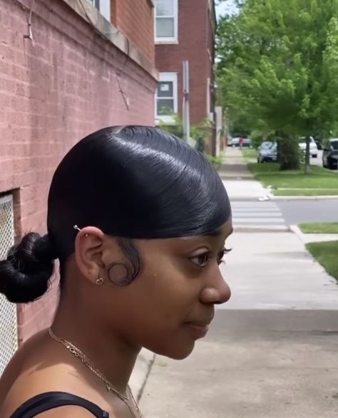 Slick Back Knot Bun, Weave Ponytail Hairstyles, Sleek Ponytail Hairstyles, Knot Bun, Black Ponytail Hairstyles, Quick Natural Hair Styles, Quick Weave Hairstyles, Quick Braided Hairstyles, Pretty Braided Hairstyles