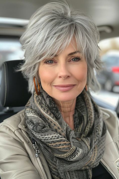 Haircuts For Medium Length Hair, Short Silver Hair, Short Shag Haircuts, Kadeřnické Trendy, Shaggy Short Hair, Layered Haircuts For Medium Hair, Short Shag Hairstyles, Messy Short Hair, Short Grey Hair