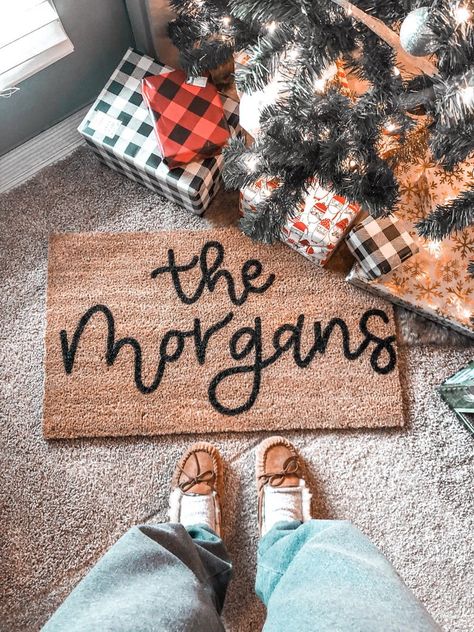 Front Porch Decorations, Decorations Engagement, New Home Presents, Porch Decorations, Engagement Decorations, Custom Doormat, Personalized Door Mats, Door Mats, Front Porch