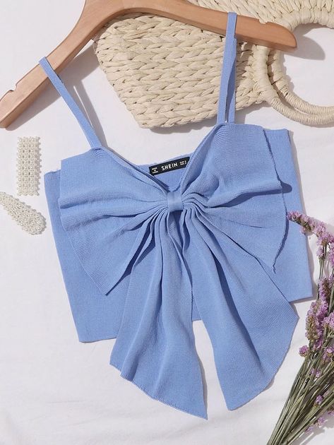 Big Bow Front Crop Cami Top | SHEIN USA Bow Tops Outfit, Pakaian Crop Top, Bow Crop Tops, Korean Tops, Crop Top Designs, Trendy Fashion Tops, Women Tank Tops, Crop Top Outfits, Summer Tank