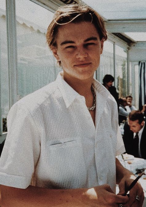 Leonardo Dicaprio Titanic, Romeo Ve Juliet, Old Celebrities, Leonardo Dicaprio 90s, Young Leonardo Dicaprio, Photo Recreation, Leo Dicaprio, Paris Jackson, Images Esthétiques