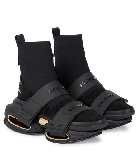 These black BBold sneakers from Balmain have stretch-knit sock-style uppers and suede panels. Set on platform rubber soles, they have gold-tone hardware and VELCRO® straps. Planet 9, Balmain Shoes, Clueless Fashion, Sock Style, Gothic Boots, Mule Sneakers, Puma Fierce Sneaker, Sneaker Heels, Fashion Socks