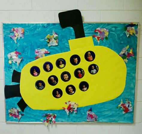 Ocean themed bulletin board - preschool - submarine with kids faces in the "portholes". Ocean Preschool Bulletin Board, Ocean Board Preschool, Water Theme Bulletin Board, Submarine Bulletin Board, Ocean Theme Preschool Crafts, Ocean Themed Classroom Ideas, Submarine Craft, Ocean Bulletin Board, Ocean Preschool