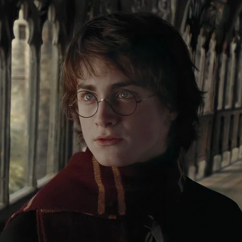 Harry Potter Green Eyes, Daniel Radcliffe Harry Potter, Harry Potter Icons, Rin Okumura, Harry Potter Gif, Harry Potter Actors, Harry James, Harry James Potter, Harry Potter 2