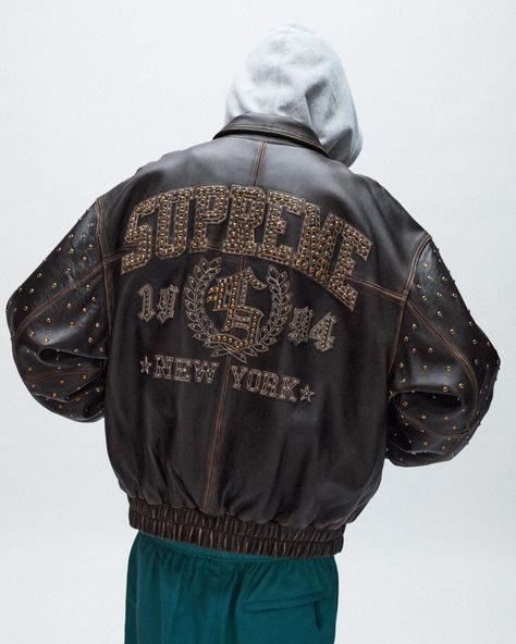 Spring/Summer 2024 Lookbook – Supreme Vintage Supreme, Beanie Fits, Classic Jacket, Concept Clothing, Men Street Fashion, Fashion Line, High Fashion Street Style, Apparel Design, Sport Coat