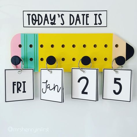 Samantha Henry on Instagram: “When everyone finds a cute flip calendar at Target except you... you decide to make your own 🎯 Pencil was $3 from the Target Dollar Spot!…” Pencil Classroom Decor, Diy Flip Calendar, Flip Calendar, Classroom Charts, Elementary Classroom Decor, Target Dollar Spot, English Classroom, Diy Classroom, Class Decoration