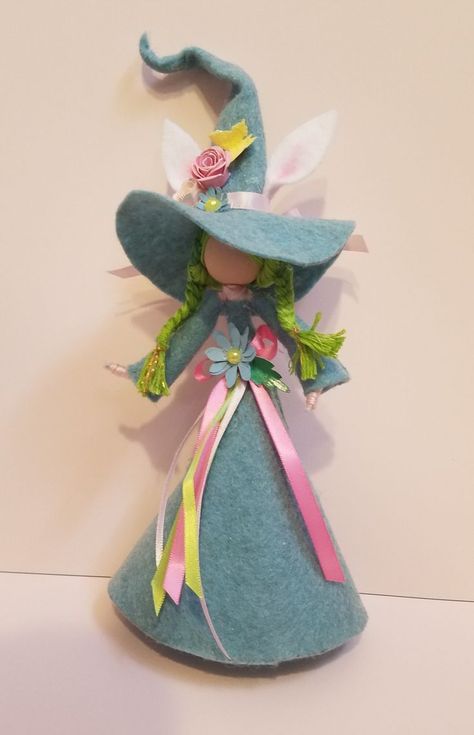 Witch Doll Diy, Witch Dolls Handmade, Fairy Dolls Diy How To Make, Diy Fairy Doll, Cloth Fairy Dolls, Bendy Dolls Tutorial, Easter Fairy, Halloween Witch Dolls, Dolls Handmade Diy