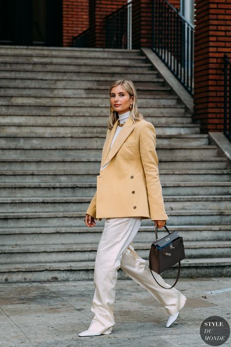 Xenia Adonts, Fashion Show Backstage, 2020 Street Style, Reportage Photography, Transition Outfits, New York Fall, Fashion Capsule, Color Naranja, Influencers Fashion