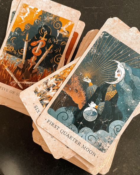 The Solar Kingdom tarot deck comes with 8 bonus cards dedicated to Solar and Lunar phases and cycles. These cards can be used as a mini-oracle — either staying inside the deck or separately. The meanings are thoroughly written and explained in detail by the deck’s author @plamennoe__serdce The Solar Kingdom tarot deck is in stock: you can purchase it from our website. We ship worldwide ✨ Different Tarot Decks, Cool Tarot Cards, New Tarot Deck Ritual, Tarot Deck Aesthetic, Alchemy Room, Tarot Cards Decks Beautiful, Astrology Cards, Tarot Cards Aesthetic, Taro Cards