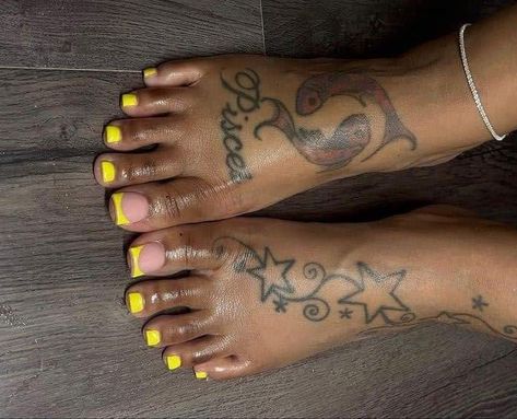 Barbados Nail Design, Yellow Toes Black Women, Yellow Acrylic Toes, Yellow Nails And Toes, Yellow French Tip Toes, Fall Toes Toenails, Orange French Tip Toes, Yellow Pedicure Toenails, Orange Toe Nail Designs