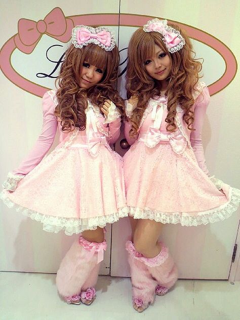 Princess Gyaru, Himekaji Gyaru, Hime Gal, Gyaru Aesthetic, Gyaru Style, Kawaii Cutecore, Harajuku Aesthetic, Hime Gyaru, Gyaru Fashion