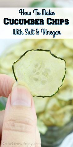 Cucumber Chips, Snacks Diy, Vinegar Cucumbers, Healthy Chips, Dehydrated Vegetables, Cucumber Diet, Salt And Vinegar, Veggie Chips, Cucumber Recipes