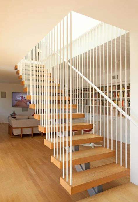 Dramatic Staircase, Kids Room Design Boys, Staircase Pictures, Modern Railing, Narrow Staircase, Staircase Designs, Staircase Remodel, Stairs Design Modern, The Staircase