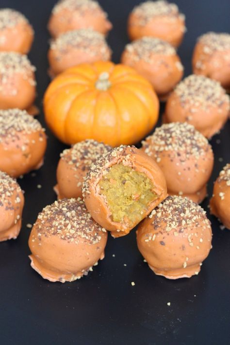 Pumpkin Spice Cake Balls | The BakerMama Spice Cake Balls, Pumpkin Spice Cake Balls, Cake Ball, Halloween Cake Pops, Pumpkin Spice Cake, Halloween Cake, Pumpkin Flavor, Spice Cake, Cake Balls