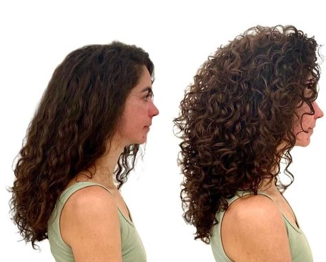 2b Medium Hair, Shaggy Layers Curly Hair, V Shaped Haircut With Layers Curly Hair, U Shape Curly Haircut, Curly Haircut 2c, Long Layered Curly Hair, Layered Curly Haircuts, Long Curly Haircuts, Curly Haircut