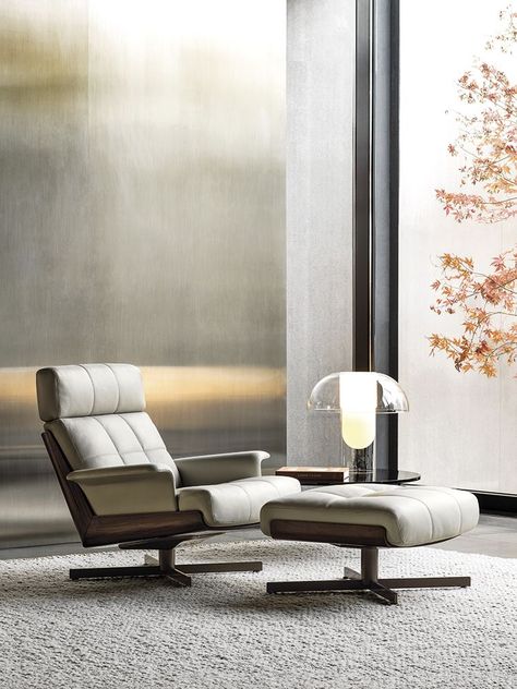 Minotti Sofa, Studio Mk27, Armchair With Ottoman, Seating Ideas, Unique Products Design, Large Armchair, Office Furniture Design, Single Sofa Chair, Living Comedor