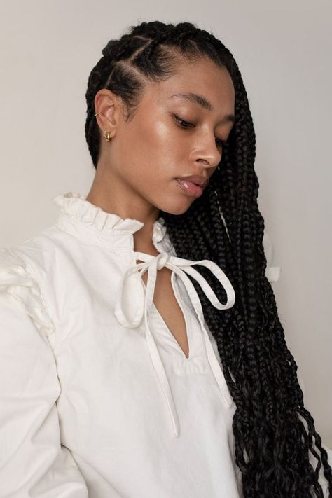 Wavy Knotless Braids, Box Braids With Wavy Ends, Braids With Wavy Ends, Regular Box Braids, Braid Hair Dos, Natural Braided Hairstyles, Medium Box Braids, Feed In Braids Hairstyles, Single Braids