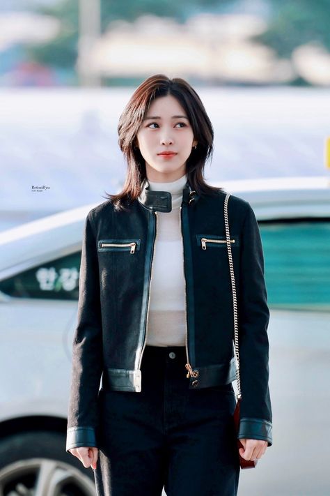 Ryujin Haircut, Ryujin Pics, Shin Ryujin, Itzy Ryujin, Future Wife, 2000s Fashion, Favorite Celebrities, Casual Looks, Lookbook