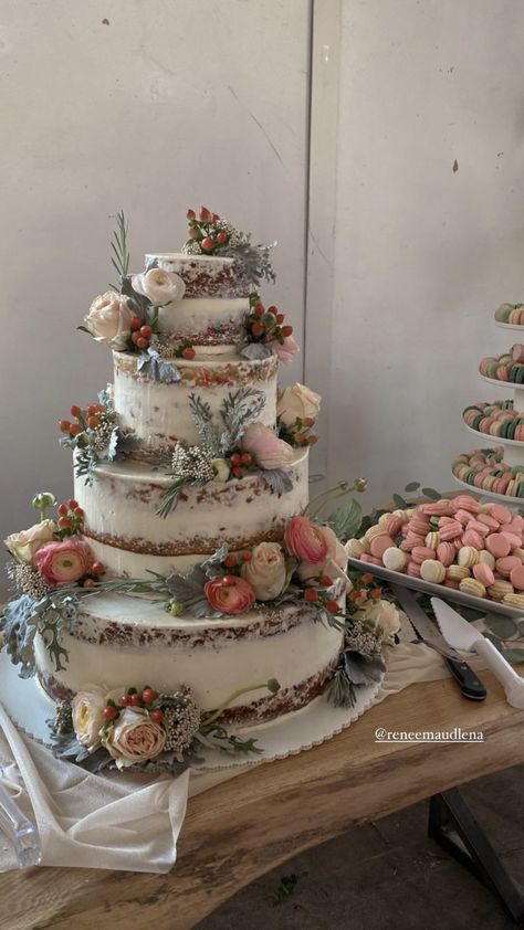 Forest Theme Wedding, Earthy Wedding, Enchanted Forest Wedding, Dream Wedding Cake, Home Decor Aesthetic, Aesthetic Home Decor, Fairy Wedding, Kitchen Home Decor, Dream Wedding Ideas Dresses