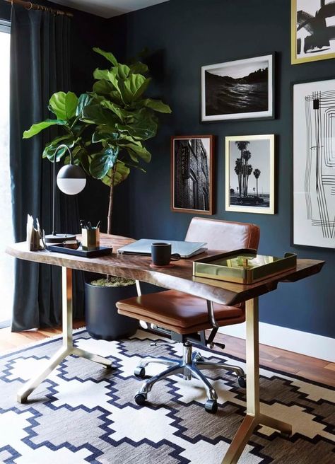 If you're curious enough to see how to create a masculine yet boho space, read on for six masculine boho decor ideas that'll bring a change to the expected. #hunkerhome #boho #masculine #masculineboho #masculinedecor Masculine Home Offices, Masculine Home Office Ideas, Masculine Home Office, Interior Kantor, Cute Office Decor, Masculine Decor, Black Accent Walls, Outfit Office, Dark Decor