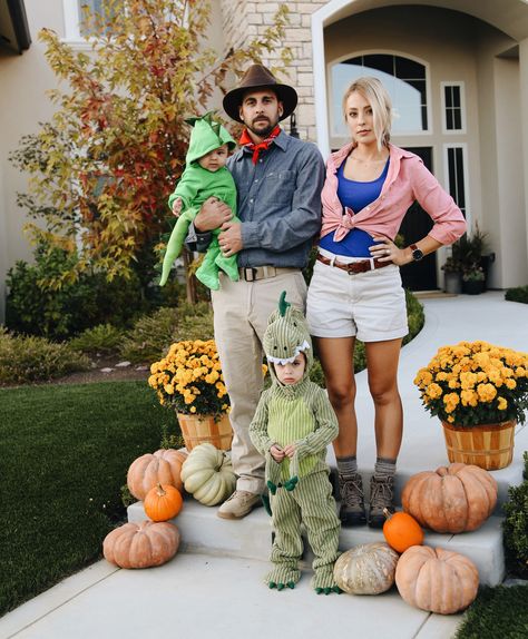 Family Halloween costume, Jurassic Park costume, dinosaur costume, kaila walls Halloween Costumes Jurassic Park, Stroller Halloween, Girl Dinosaur Costume, Stroller Halloween Costumes, Jurassic Park Costume, Family Themed Halloween Costumes, Dinosaur Halloween Costume, Dino Costume, Dinosaur Halloween