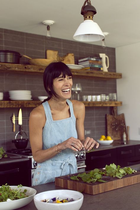 Kitchen Poses, Chef Woman, Chef Pictures, Sakara Life, Athena Calderone, Food Tool, Cooking Photos, Cooking Photography, Food Art Photography