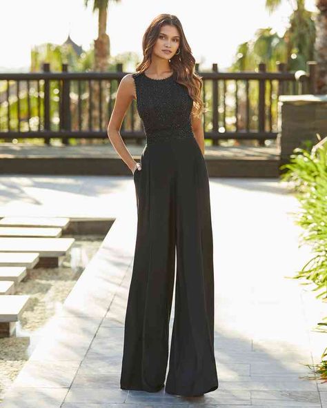 Monos de fiesta: 50 espectaculares modelos que (sí o sí) querrás lucir en cualquier boda o celebración Gown Elegant, Fall Wedding Guest, Evening Dresses Online, Wedding Jumpsuit, Cheap Evening Dresses, Jumpsuit Elegant, Evening Gowns Elegant, Black Wedding Dresses, Evening Dresses Elegant