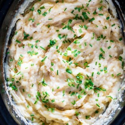 Crockpot Cheesy Mashed Potatoes, Red Skin Potatoes Recipe, Red Skin Mashed Potatoes, Mashed Red Potatoes, Crockpot Mashed Potatoes, Roasted Garlic Mashed Potatoes, Easy Mashed Potatoes, Loaded Mashed Potatoes, Red Skin Potatoes