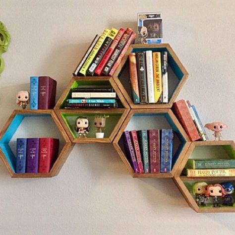 Hexagon Book Shelves, Beehive Bookshelf, Honeycomb Bookshelves, Hexagon Bookshelf, Hexagon Shelf Decor, Bookshelf Build, Bright Boho Living Room, Living Room Lighting Ideas, Room Lighting Ideas