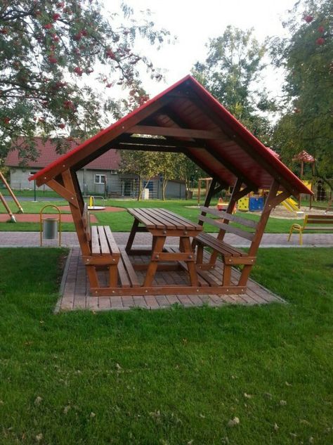 Cool bench picnic table with roof Picnic Table With Roof, Yard Bench Ideas, Picnic Tables Ideas, Bench With Roof, Kursi Outdoor, Yard Benches, Ideas Picnic, Picnic Table Plans, Gazebo Plans