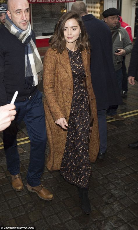 Moda 80s, Jenna Coleman Style, Maxi Dress Outfit Fall, Chiltern Firehouse, Winter Maxi, Celebrity Style Icons, Maxi Dress Outfit, Winter Mode, Jenna Coleman