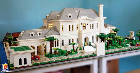 https://flic.kr/p/VaLRNU | LEGO Grand Villa Lego Mansion, Grand Villa, Lego House Ideas, Landscape Details, Lego Club, Lego Modular, Lego Pictures, Architecture Model House, Lego Room