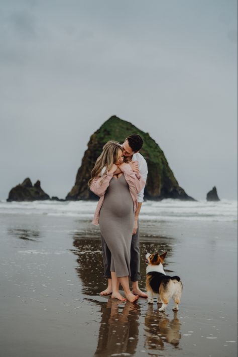 Oregon Maternity Shoot, Beach Maternity Photos Winter, Cannon Beach Maternity Photos, Coast Maternity Photos, Oregon Coast Maternity Photos, Winter Beach Maternity Photos, Maternity Outfits For Photoshoot, Beach Pregnancy Announcement, Beach Maternity Photoshoot