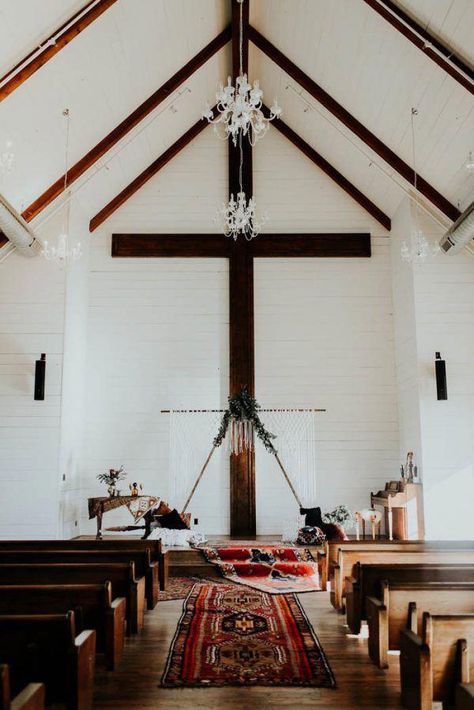 Boho-inspired chapel wedding | Image by Peyton Rainey Photography and Chelsea Denise Photography  #chapelwedding #bohowedding #bohemianweddinginspiration #churchwedding #winterwedding #styledshoot Wedding Tools, Church Wedding Ceremony, Church Wedding Decorations, Bohemian Wedding Inspiration, Romantic Wedding Inspiration, Oklahoma Wedding, Winter Wedding Inspiration, Wedding Day Inspiration, Ceremony Inspiration