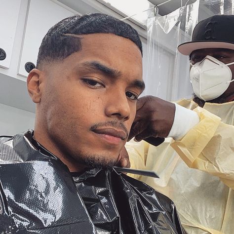 Rome Flynn, Roman Hairstyles, Mens Haircuts Fade, Aesthetic Guys, Hair Cut, Haircuts For Men, Black Men, Actors & Actresses, Rome