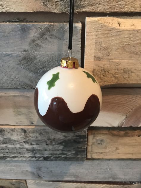 Easy Bauble Painting Ideas, Bauble Painting Ideas, Ceramic Christmas Bauble Ideas, Painting Xmas Baubles, Paint Your Own Baubles, Pottery Christmas Baubles, Hand Painted Ceramic Christmas Baubles, Hand Painted Bauble, Painted Rock Animals