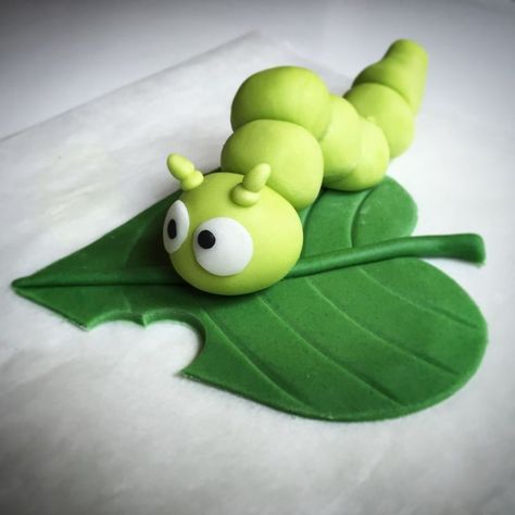 Clay Crafts For Kids, Fondant Animals, ดินปั้น Polymer Clay, Polymer Clay Figures, Clay Fairies, Tanah Liat, Polymer Clay Diy, Polymer Clay Animals, Fondant Figures