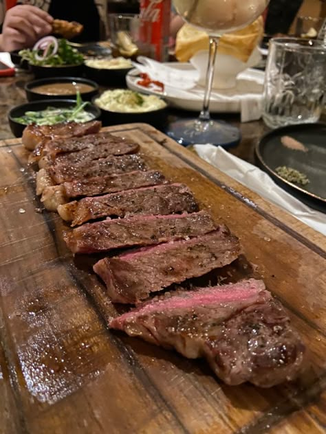 Beef Aesthetic, Fatty Steak, Vegan Asian Recipes, Best Beef Recipes, Meal Prep Clean Eating, Steak Dinner, Cook At Home, Food Shop, Food Obsession