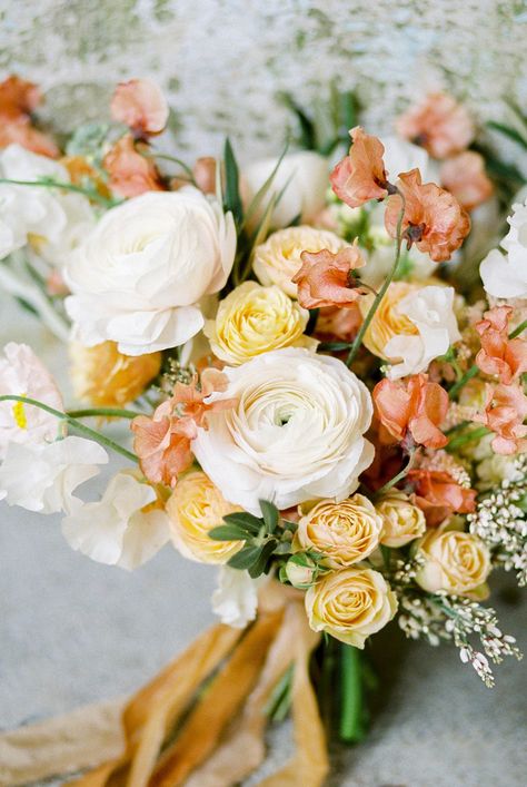 Peach and Pale Yellow Bridal Inspiration by Kerry Jeanne Photography | Wedding Sparrow Yellow Bridal Bouquets, Bridal Bouquet Summer, Gorgeous Wedding Bouquet, Yellow Bouquets, Yellow Wedding Flowers, Wedding Sparrow, Late Spring, Orange Wedding, Peach Wedding