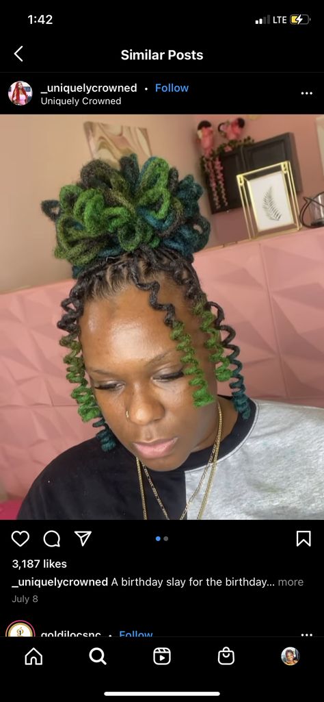 Loc Ponytail With Curls, Updo For Locs For Women, Half Up Half Down Dread Styles, Pineapple Hairstyle Locs, Pineapple Dreads Hairstyle, Long Loc Hairstyles For Women, Petal Bun Loc Styles, Updo Dread Styles For Women, Loc Petals Hairstyles