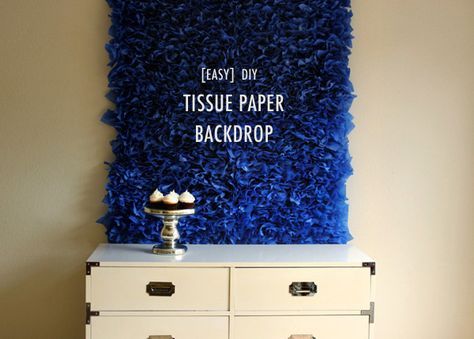 We are loving this super easy, completely customizable tissue paper back drop by Jenny of Hank & Hunt for Ruffled! Paper Flower Backdrop Diy, Baby Shower Balloon Decorations, Photography Backdrops Diy, Diy Photo Backdrop, Paper Backdrop, Diy Papier, Paper Flower Backdrop, Diy Backdrop, Diy Photography