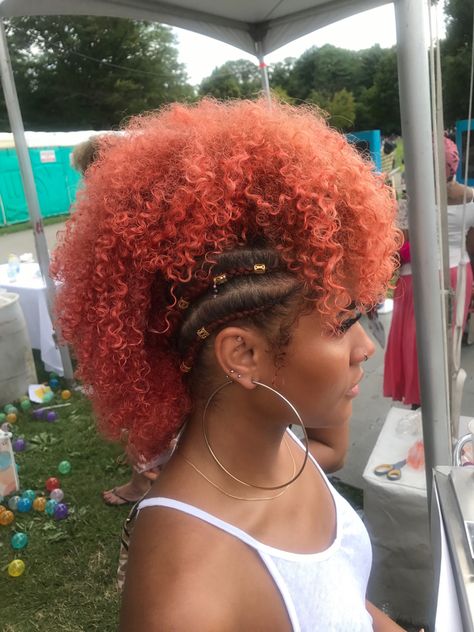 Braided Curly Mohawk, Afro Mohawk Braided Sides, Curly Mohawk Hairstyles For Women, Mohawk Curly Hair, Braided Mohawk For Black Women, Braided Mohawk Black Hair, Everything Fashion, Braid Mohawk, Afro Mohawk