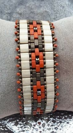 | Debbie Roberti | Bloglovin’ Bracelets Gemstone, Seed Bead Tutorials, Beaded Necklace Patterns, Beaded Bracelets Tutorial, Seed Bead Patterns, Bead Weaving Patterns, Beads Bracelet Design, Necklace Patterns, Seed Bead Tutorial