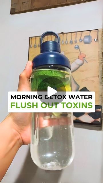 21-Day Green Smoothie Diet 🇺🇸 on Instagram: "🤩🔥 FLUSH OUT TOXINS WITH THIS MORNING DETOX WATER

👉 Type "Detox" If You Want To Get Detailed Recipe

💝 21-Day Smoothie Detox provides simple detox smoothie recipes to help you change your waist effectively⚡

👉 Follow @21smoothiedetox to get daily recipes

#detoxsmoothie #detox #detoxing #detoxwweightloss #detoxforwweightloss #detoxforbody #smoothiediet #smoothieweightloss #3daydetox #detoxforweightloss #smoothierecipes #greensmoothie #smoothiedetox #smoothies21diet #weightlossdrinks #weightlosssmoothie #weightlosssmoothie #detox #detoxing" Morning Detox Water, Phone Detox, Morning Detox Drink, Simple Detox, Detox Water Recipe, Green Smoothie Diet, Flush Out Toxins, Home Detox, Detox Smoothie Recipes