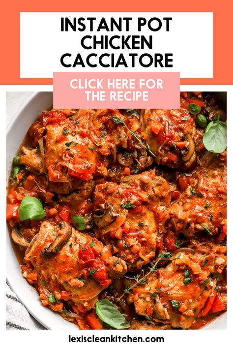 This Instant Pot Chicken Cacciatore Recipe is a hearty, veggie-packed meal that's ready in just 20 minutes! It features tender chicken, onion, carrot, bell pepper, and mushroom doused in a savory tomato sauce. Instapot Chicken Cacciatore Recipe, Chicken Cacciatore Instant Pot, Instant Pot Chicken Cacciatore Recipe, Instant Pot Chicken Cacciatore, Cacciatore Recipes, Chicken Cacciatore Recipe, Prep Meals, Traditional Italian Dishes, Bell Pepper Recipes